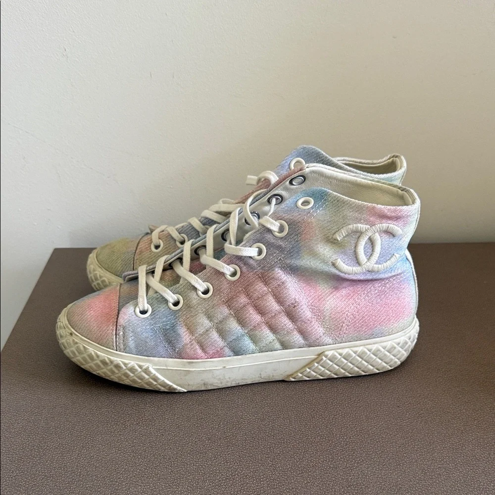 CHANEL Womens Multicolor High-Top Sneakers - Picture 3 of 7